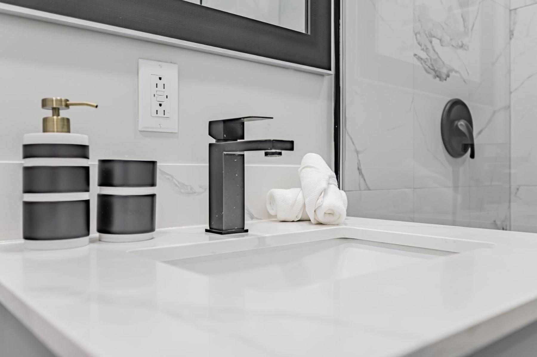Victoria Park Suite Toronto Ngoại thất bức ảnh