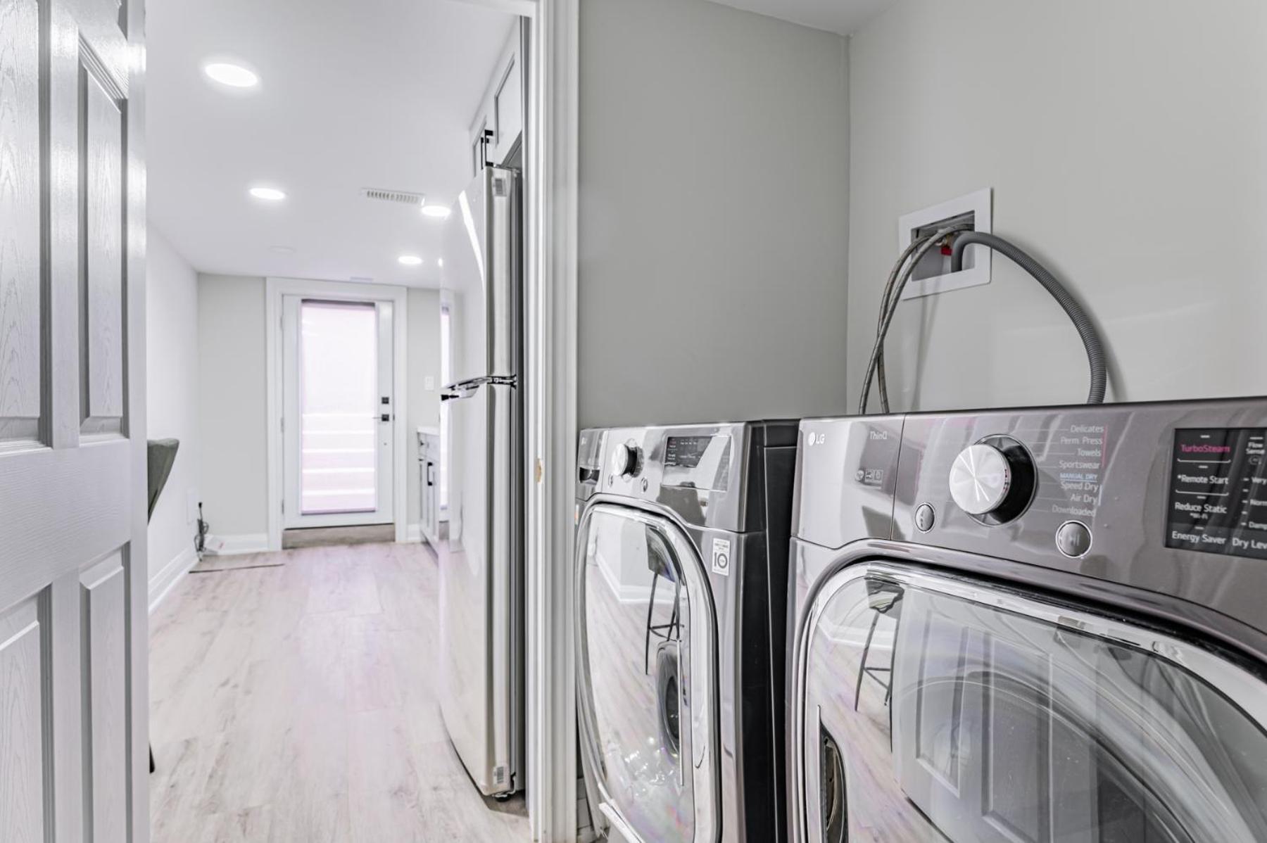 Victoria Park Suite Toronto Ngoại thất bức ảnh